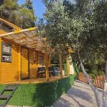 Kemping Tiny Mini House